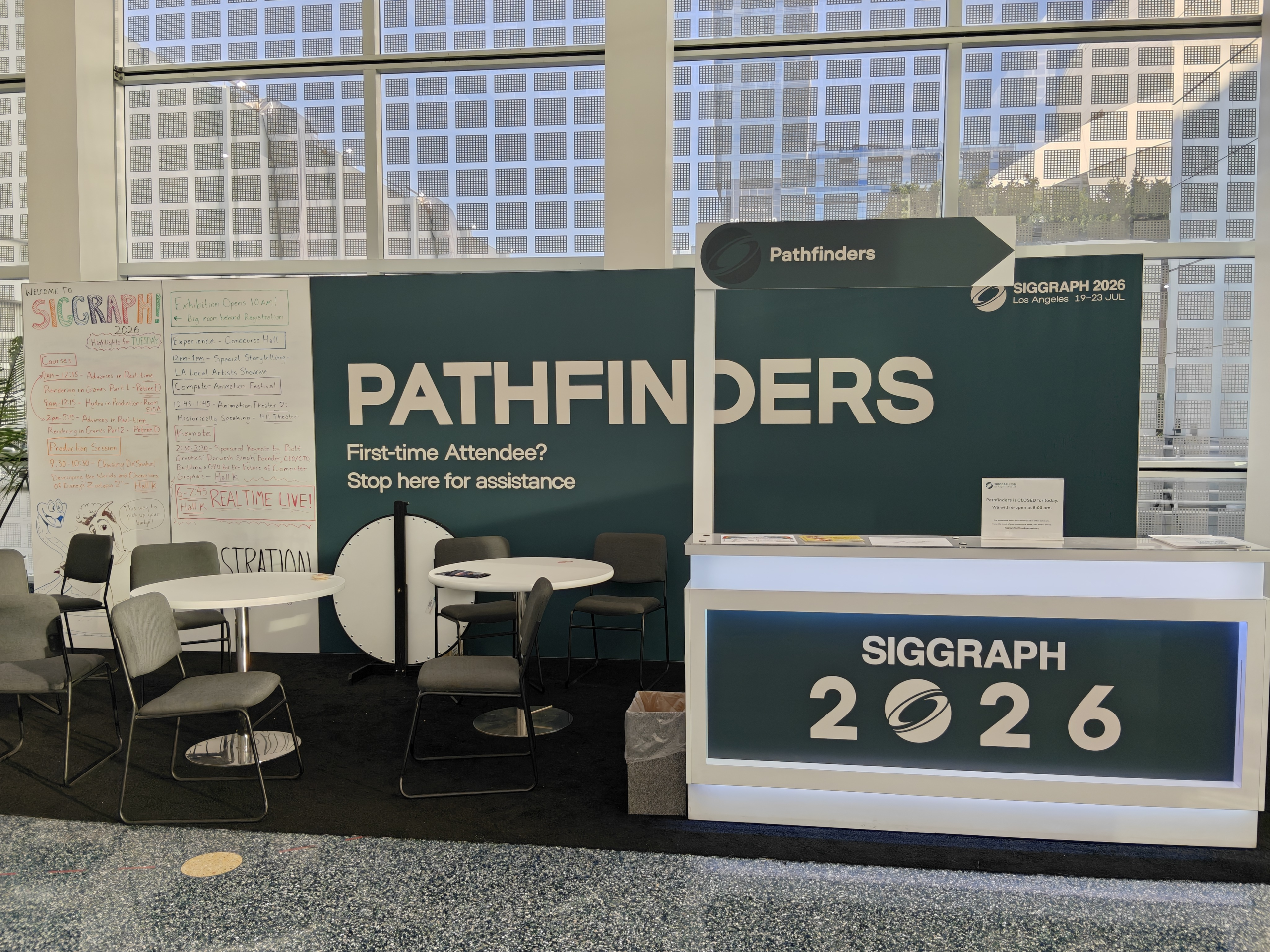 图2  SIGGRAPH 2026 会场服务与交流区域